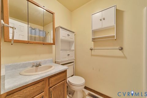 Tiny photo for 2715 Bethany Church Road, Bumpass, VA 23024 (MLS # 2613890)