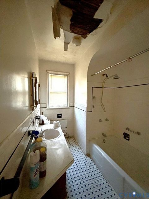 Tiny photo for 1008 E Belt Boulevard, Richmond, VA 23224 (MLS # 2533403)