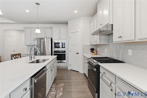 Tiny photo for 7644 Autumn Leaves Lane, New Kent, VA 23124 (MLS # 2608105)