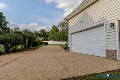 Tiny photo for 7488 Thebrix Court, Mechanicsville, VA 23111 (MLS # 2625128)