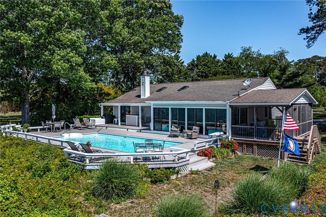 325 Deep Water Drive
