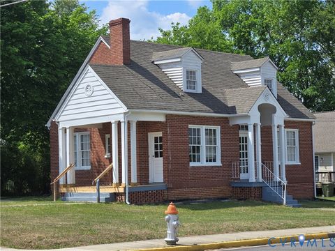 Tiny photo for 815 Griffin Boulevard, Farmville, VA 23901 (MLS # 2610777)