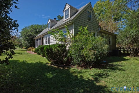 Tiny photo for 8058 Signal Hill Road, Mechanicsville, VA 23111 (MLS # 2625371)