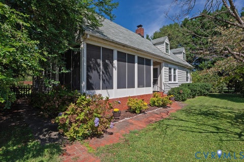 Tiny photo for 8058 Signal Hill Road, Mechanicsville, VA 23111 (MLS # 2625371)