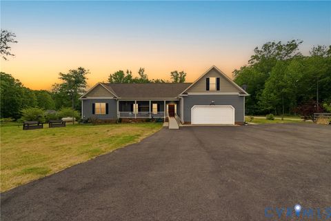 Photo of 403 Oaktree Road, Williamsburg, VA 23188 (MLS # 2608808)
