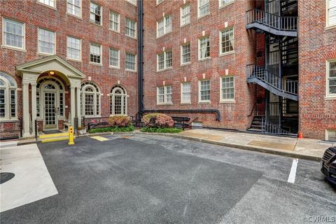 Condominium in Richmond VA 5621 Cary Street Rd 21.jpg