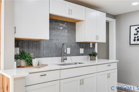 Tiny photo for 1655 Hopkins Road, Richmond, VA 23224 (MLS # 2527908)