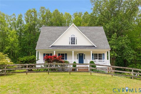 Photo of 112 E Woodland Road, Williamsburg, VA 23188 (MLS # 2610686)