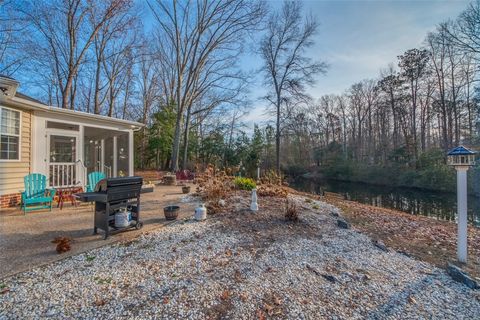 Tiny photo for 68 Oyster Cove Landing, Hartfield, VA 23071 (MLS # 2527301)