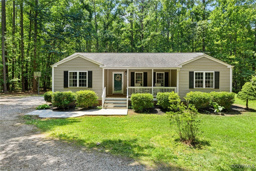 Powhatan, Virginia 23139, United States, 3 Bedrooms Bedrooms, ,2 BathroomsBathrooms,Residential,Pending,160995