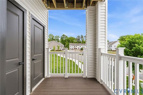 Tiny photo for 3700 Maze Runner Drive #206, Midlothian, VA 23112 (MLS # 2611022)