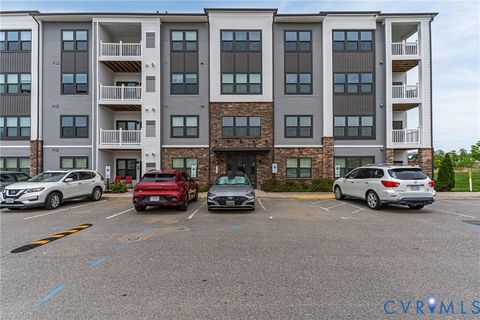 Tiny photo for 3700 Maze Runner Drive #206, Midlothian, VA 23112 (MLS # 2611022)