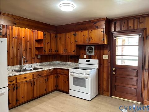 Tiny photo for 5002 Glendale Road, Dinwiddie, VA 23803 (MLS # 2620138)