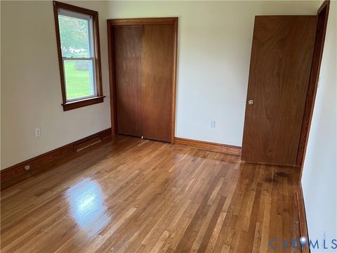 Tiny photo for 5002 Glendale Road, Dinwiddie, VA 23803 (MLS # 2620138)