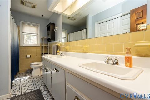 Tiny photo for 321 Warsaw Avenue, Hopewell, VA 23860 (MLS # 2607511)