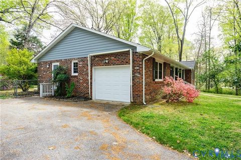 Tiny photo for 321 Warsaw Avenue, Hopewell, VA 23860 (MLS # 2607511)