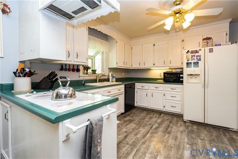 Tiny photo for 321 Warsaw Avenue, Hopewell, VA 23860 (MLS # 2607511)