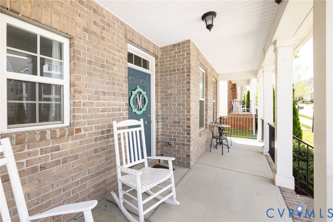 16709 Thornapple Run