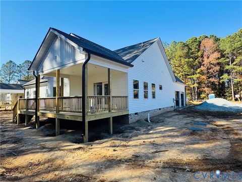 Tiny photo for 8041 Georgia Avenue, West Point, VA 23181 (MLS # 2516146)