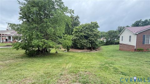Photo of 1204 TOP roundabout Road, Martinsville, VA 24112 (MLS # 2616575)