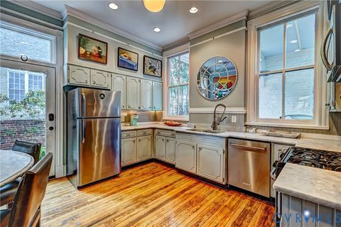 Tiny photo for 2209 Monument Avenue, Richmond, VA 23220 (MLS # 2613843)