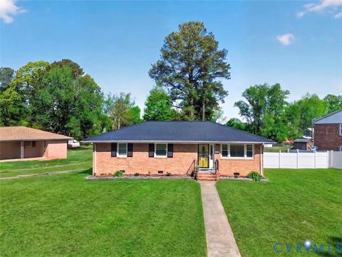 Photo of 1723 W Clara Drive, Petersburg, VA 23803 (MLS # 2618636)