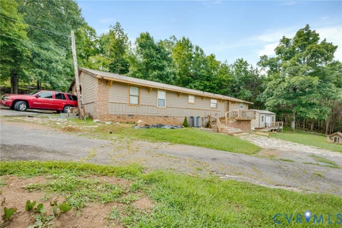 Tiny photo for 94 Courthouse Estates Drive, Castlewood, VA 24224 (MLS # 2618958)