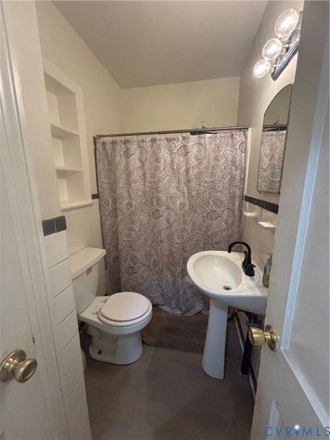 Tiny photo for 915 W Carolina Avenue, Crewe, VA 23930 (MLS # 2601846)