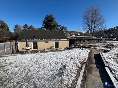 Tiny photo for 915 W Carolina Avenue, Crewe, VA 23930 (MLS # 2601846)