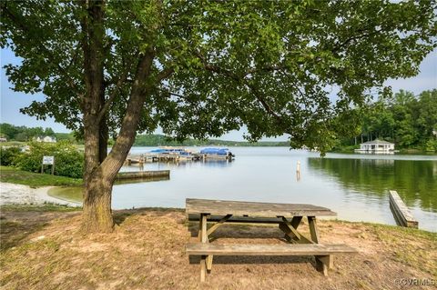 Tiny photo for 6200 Bills Road, Mineral, VA 23117 (MLS # 2517912)
