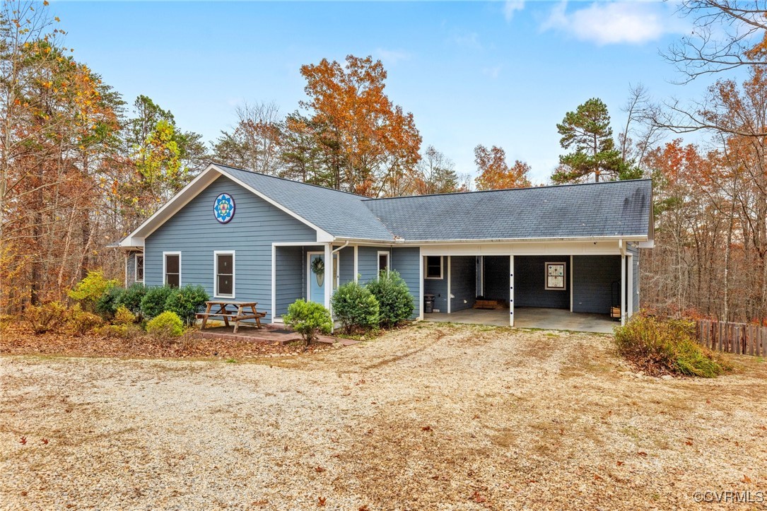 Buckingham, Virginia 23921, United States, 3 Bedrooms Bedrooms, ,4 BathroomsBathrooms,Residential,Pending,31499