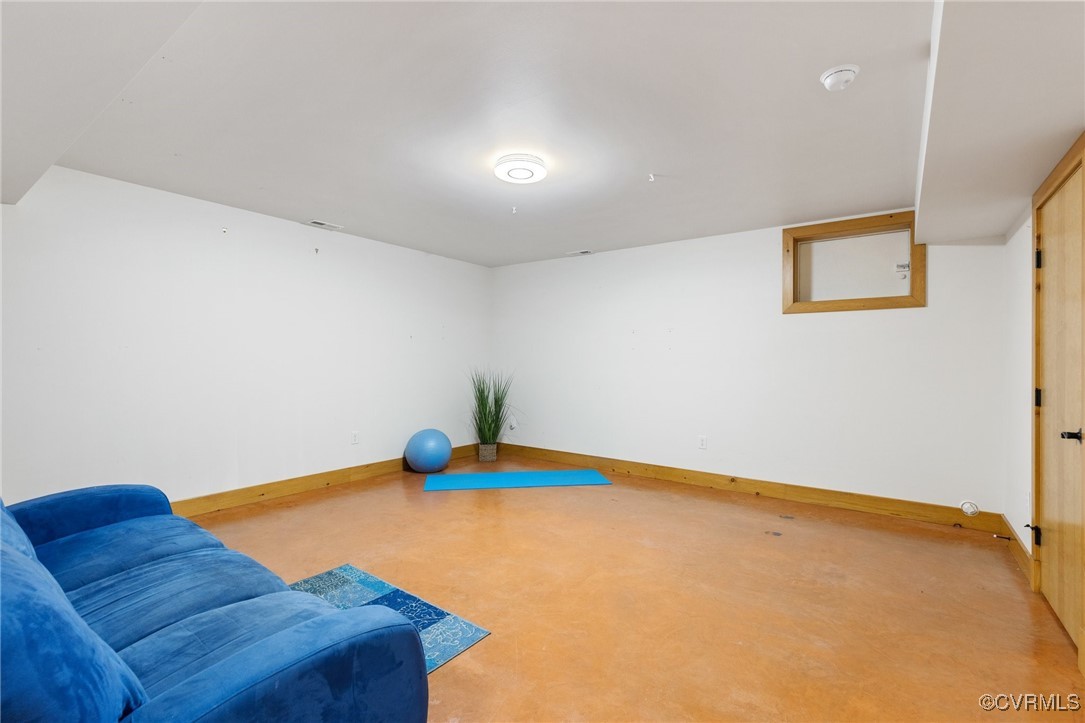 Buckingham, Virginia 23921, United States, 3 Bedrooms Bedrooms, ,4 BathroomsBathrooms,Residential,Pending,31499