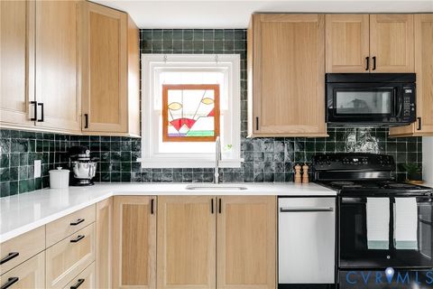 Tiny photo for 116 W 33rd Street, Richmond, VA 23225 (MLS # 2605402)