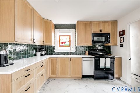 Tiny photo for 116 W 33rd Street, Richmond, VA 23225 (MLS # 2605402)