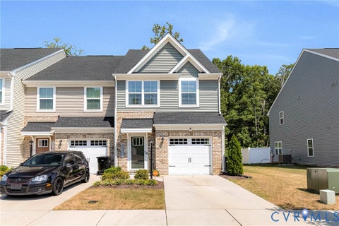 Photo of 10924 Genito Square Drive, Midlothian, VA 23112 (MLS # 2622470)