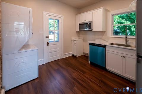 Tiny photo for 840 Commerce Street, Petersburg, VA 23803 (MLS # 2622373)