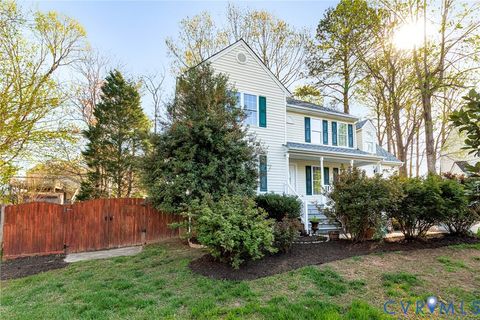 Photo of 7116 Harbor Light Way, Mechanicsville, VA 23111 (MLS # 2608383)