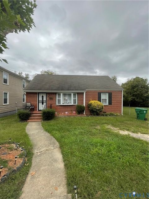 Photo of 1326 Custer Street, Petersburg, VA 23803 (MLS # 2529361)