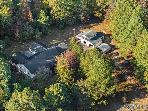 9402 Dry Creek Road Chesterfield VA 23832