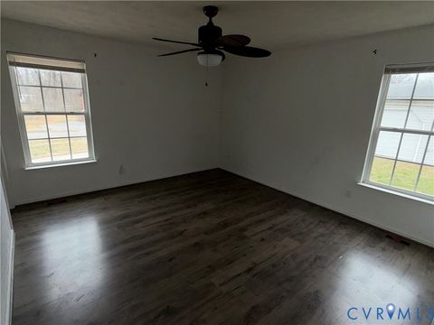 Tiny photo for 117 Pleasant Spring Avenue, Waverly, VA 23890 (MLS # 2606046)