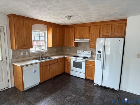Tiny photo for 117 Pleasant Spring Avenue, Waverly, VA 23890 (MLS # 2606046)