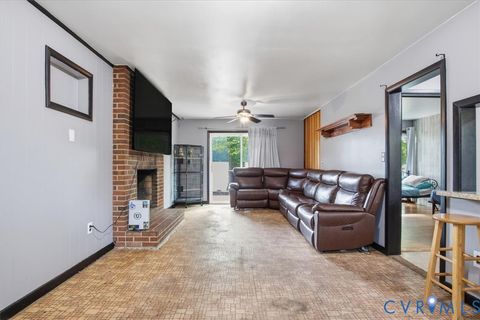 Tiny photo for 117 Homestead Drive, Colonial Heights, VA 23834 (MLS # 2609478)