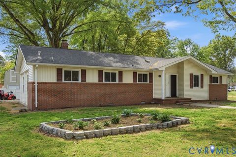 Photo of 117 Homestead Drive, Colonial Heights, VA 23834 (MLS # 2609478)