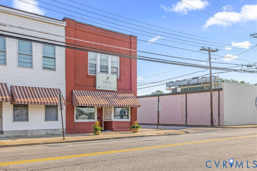 701 W Broadway