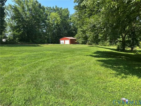 Tiny photo for 406 Monroe Street, Chase City, VA 23924 (MLS # 2617572)