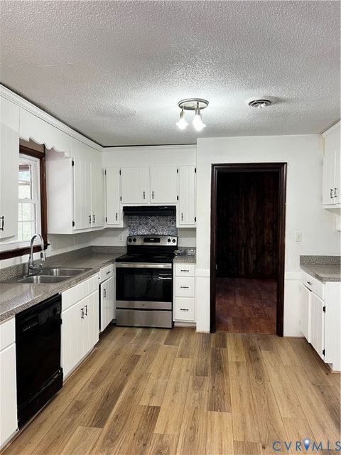 Tiny photo for 20108 Bollinger Court, Chesterfield, VA 23803 (MLS # 2533400)