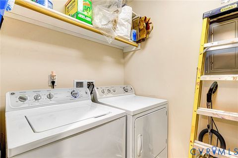 Tiny photo for 10 W Williamsburg Road, Sandston, VA 23150 (MLS # 2605393)