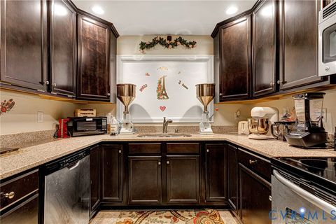 Tiny photo for 10 W Williamsburg Road, Sandston, VA 23150 (MLS # 2605393)