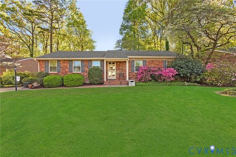 Photo of 113 Flintlock Drive, Chester, VA 23834 (MLS # 2614966)