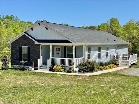 125 Breezywood Lane Louisa VA 23093